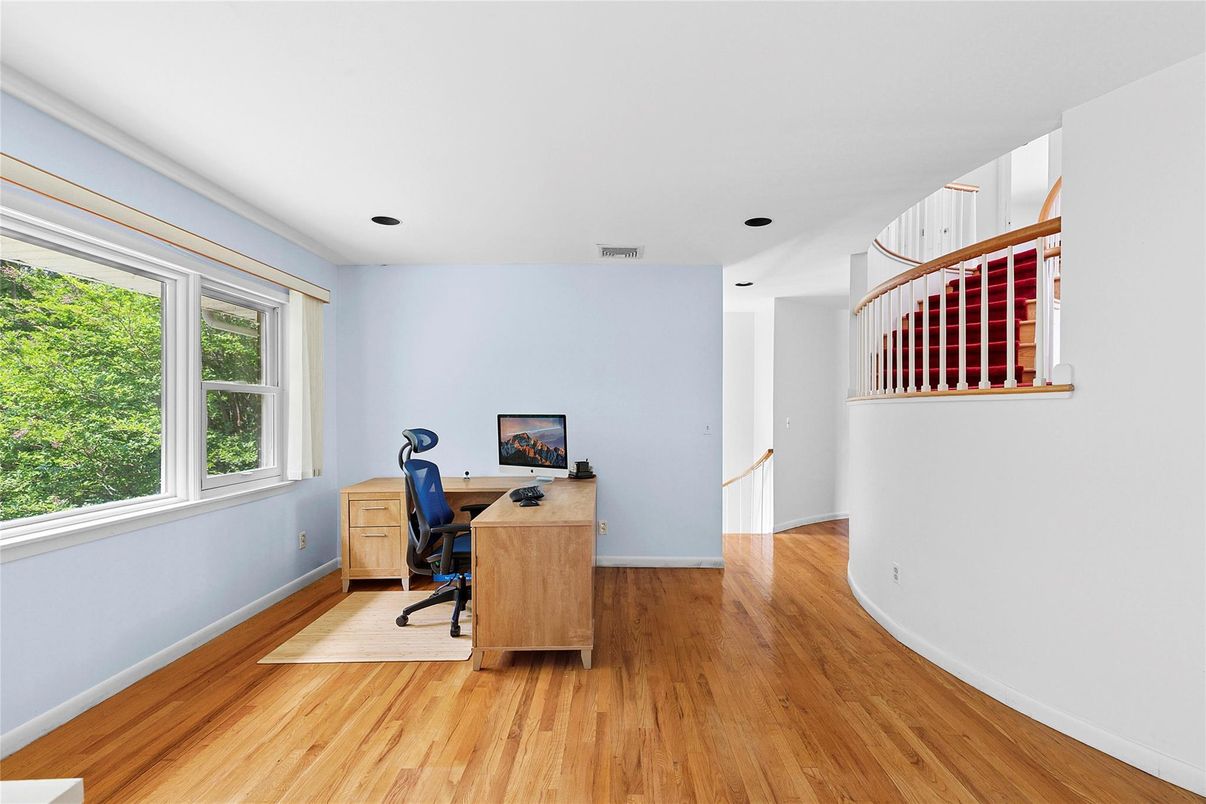 Home Office, Interior, Recessed Lighting, Wood Texture Flooring