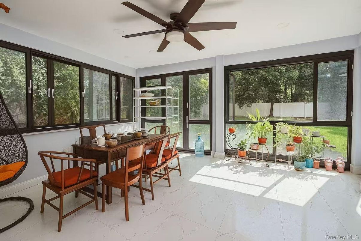 Dining room, Interior, Sun Room