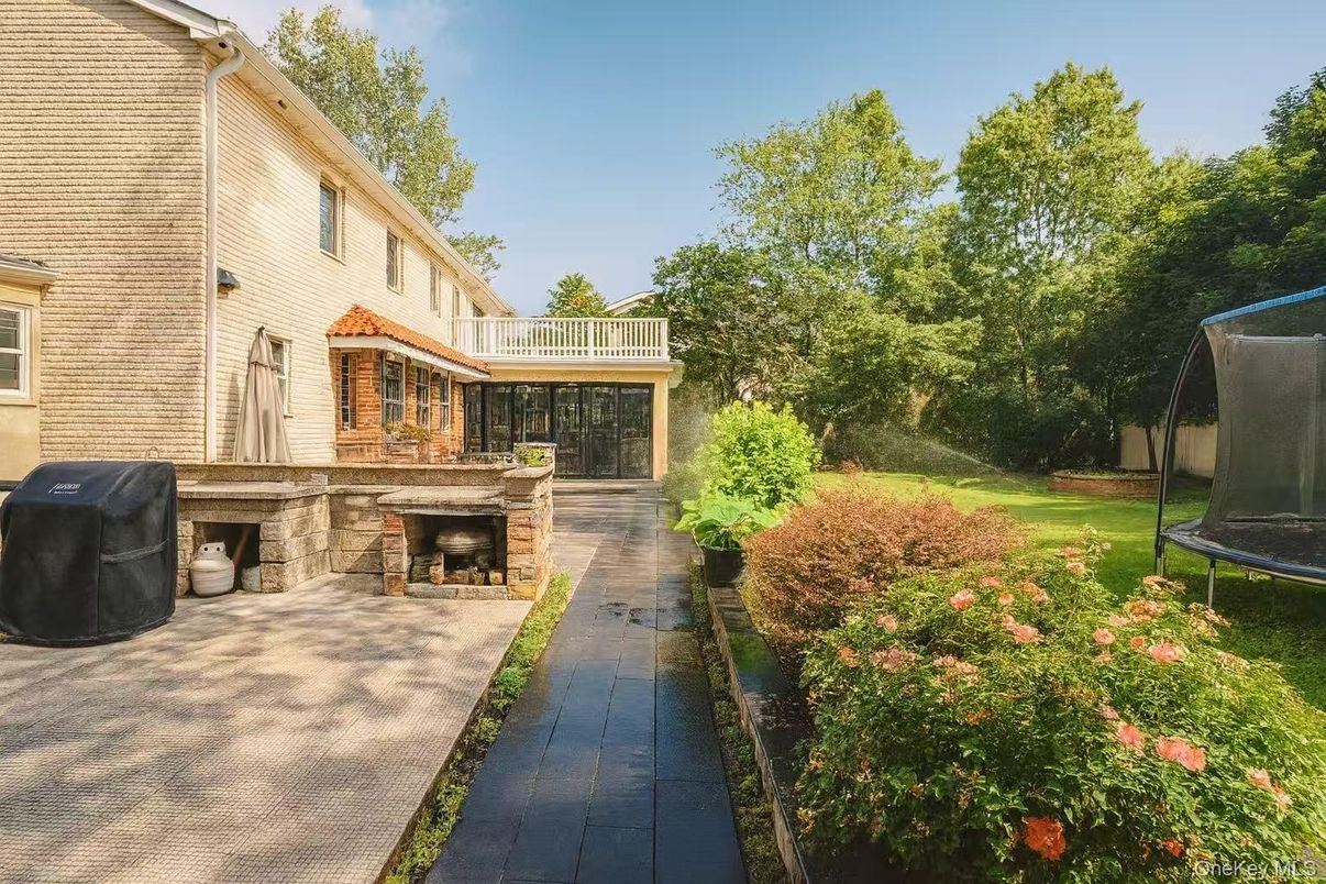 Backyard, Exterior, Playground