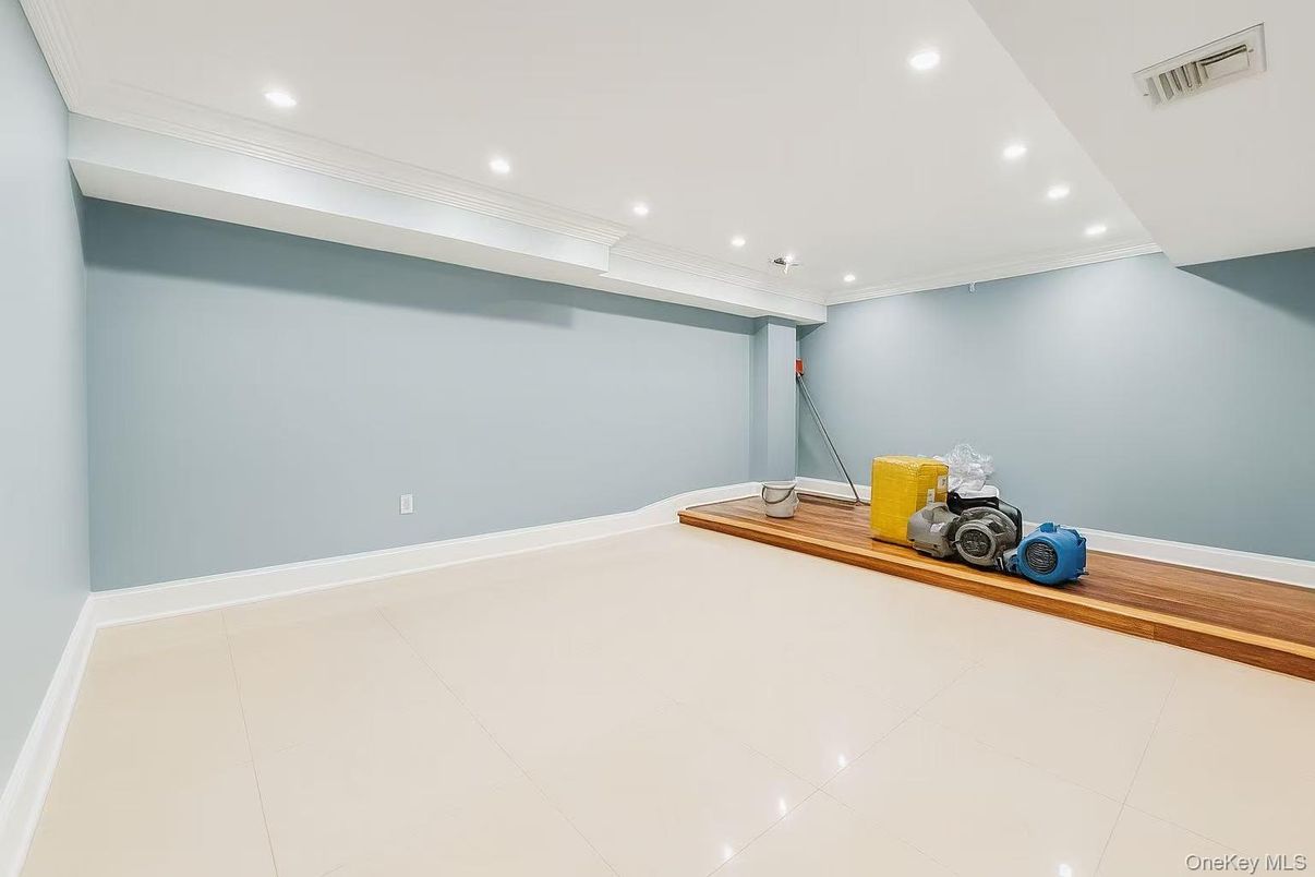Interior, Recessed Lighting
