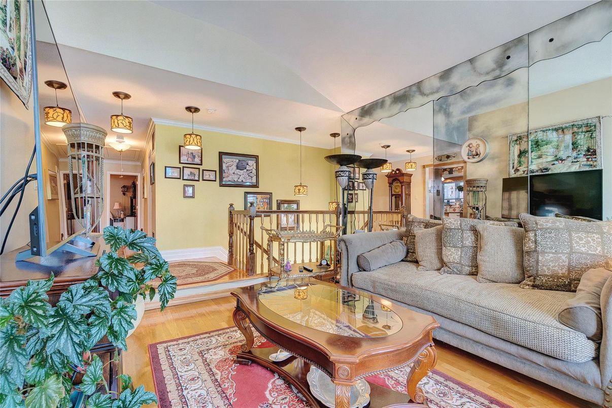 Dining room, Interior, Living room, Pendant Lights, Wood Texture Flooring