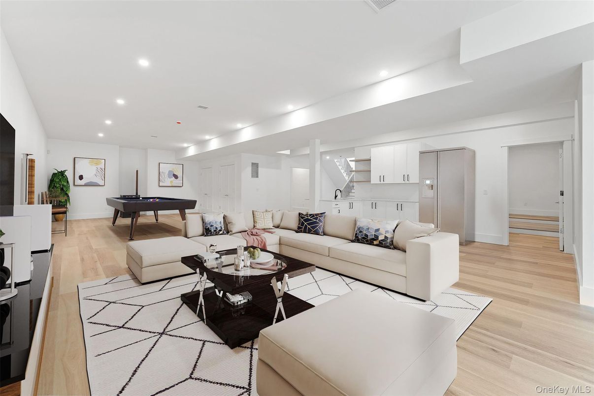 Billiard Table, Game Room, Interior, Living room, Recessed Lighting, Wood Texture Flooring