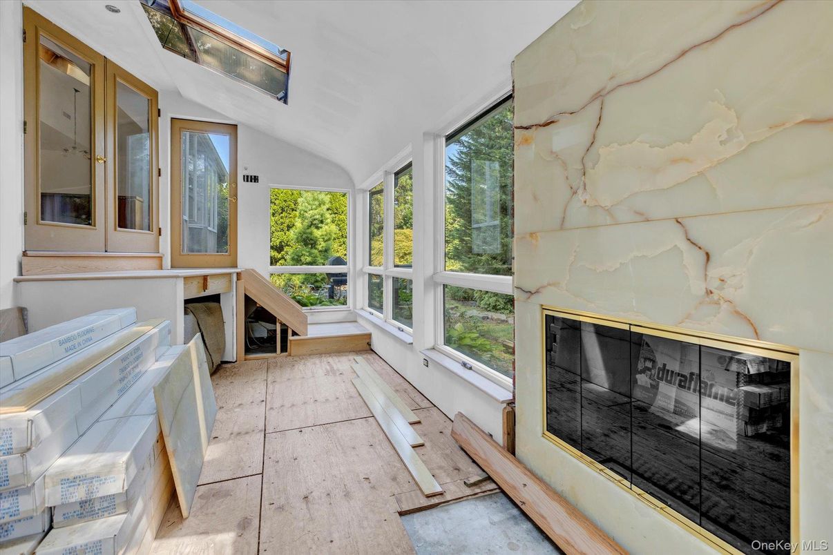 Fireplace, Interior, Sun Room
