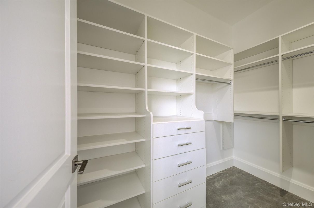 Interior, Walk-in Closets