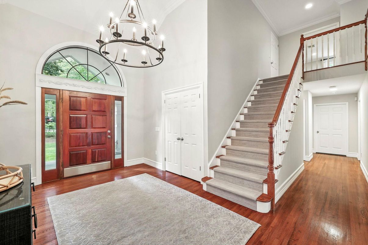 Chandelier, Interior, Recessed Lighting, Wood Texture Flooring