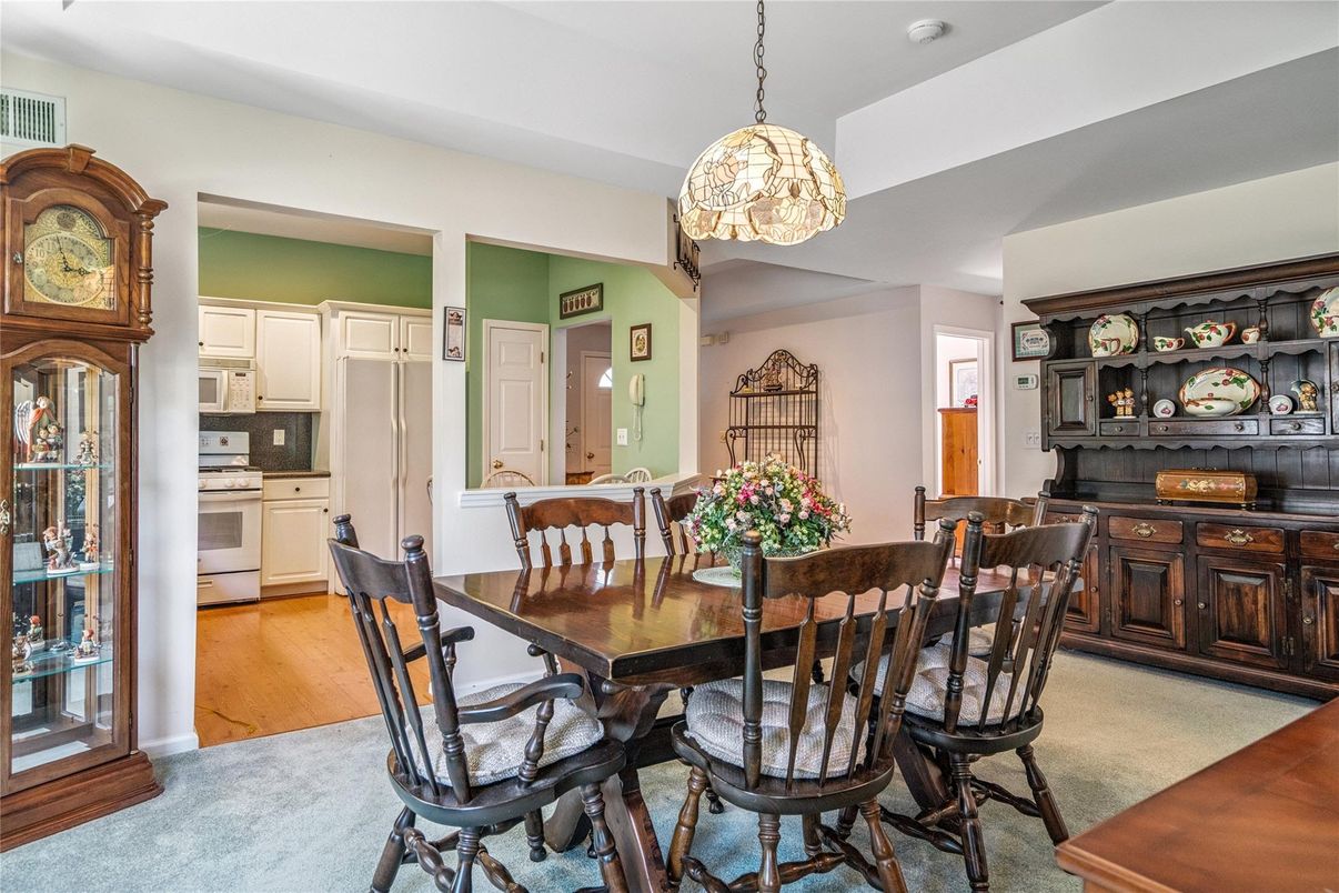 Dining room, Interior, Kitchen, Pendant Lights, Wood Texture Flooring
