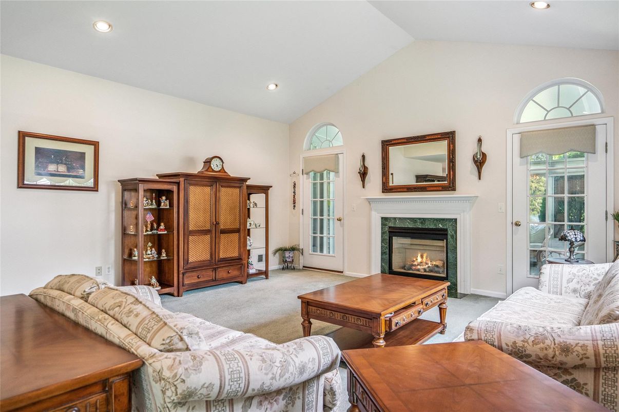 Fireplace, Interior, Living room, Recessed Lighting