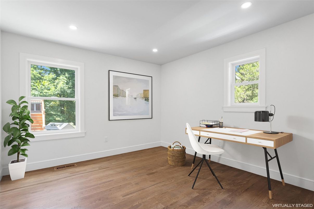 Home Office, Interior, Recessed Lighting, Wood Texture Flooring