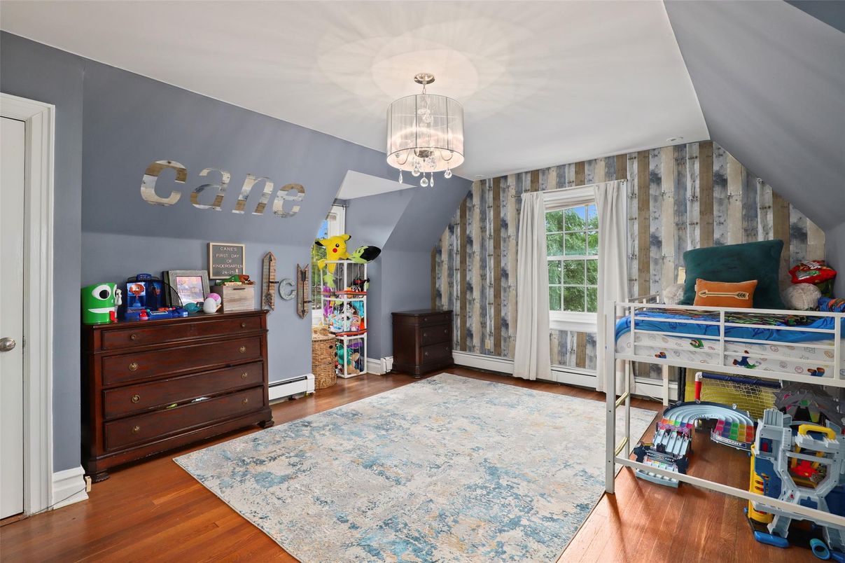 Chandelier, Interior, Wood Texture Flooring