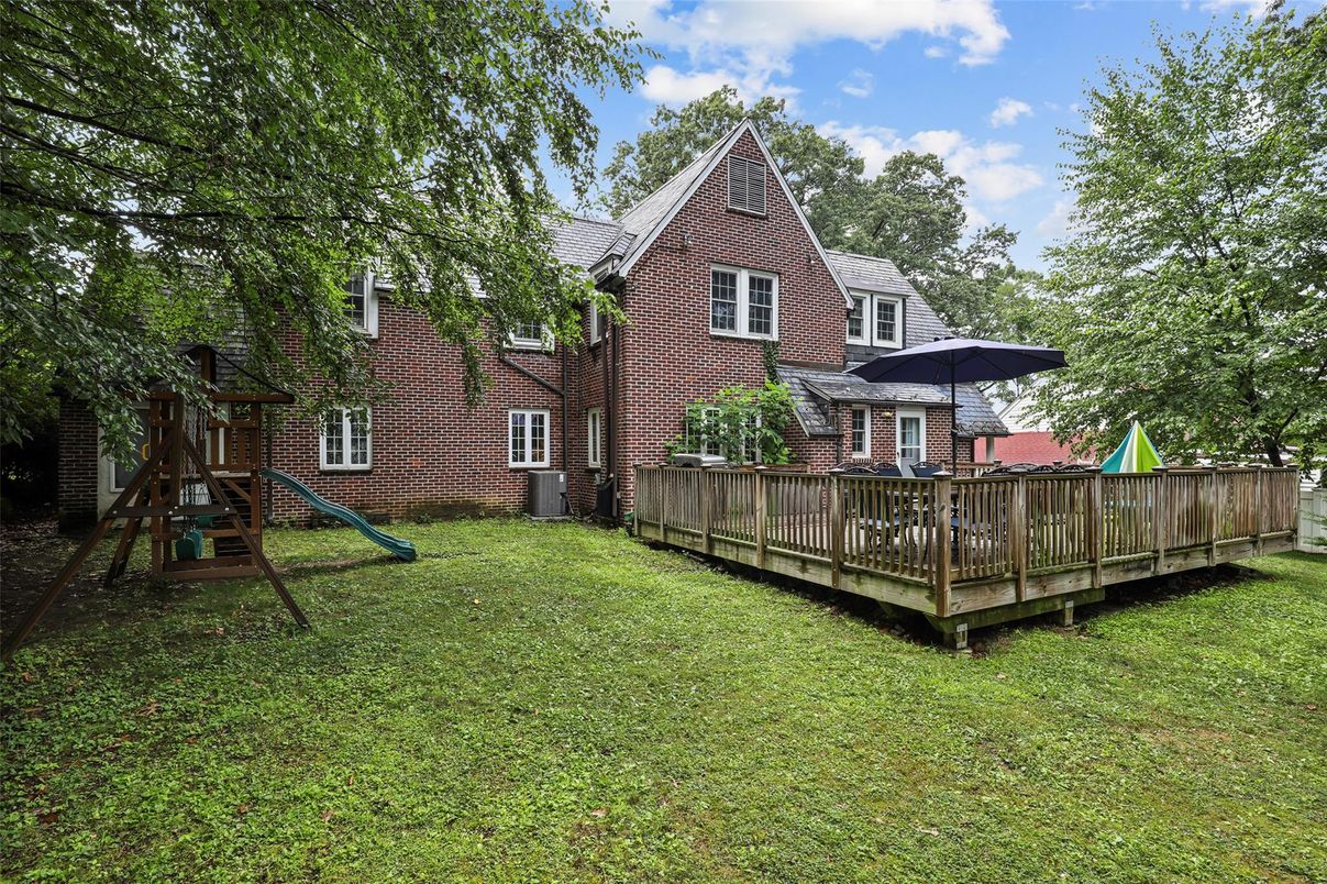 Backyard, Exterior, Playground