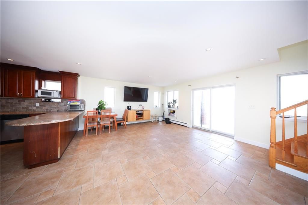 Dining room, Interior, Kitchen, Recessed Lighting