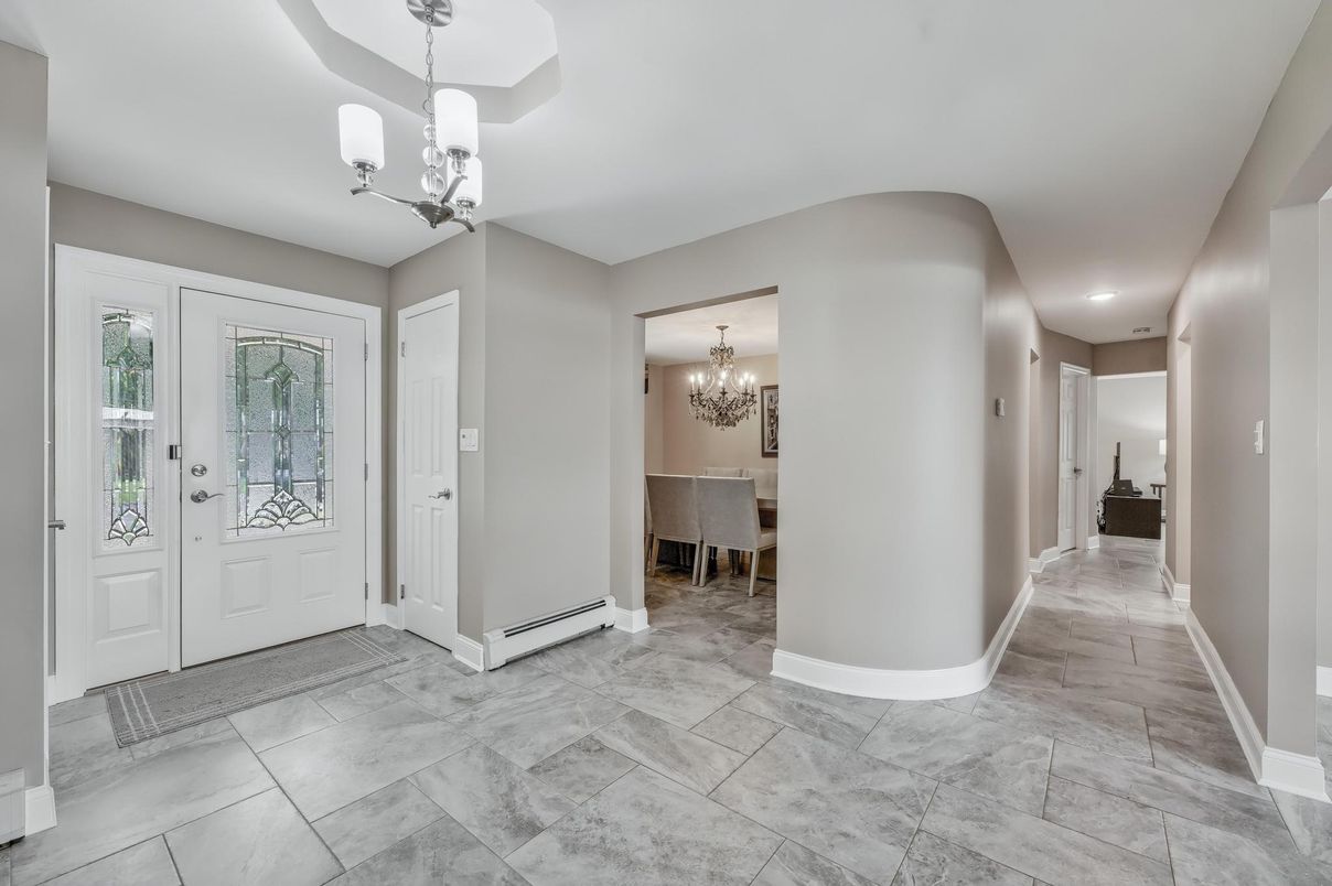 Chandelier, Dining room, Interior, Recessed Lighting