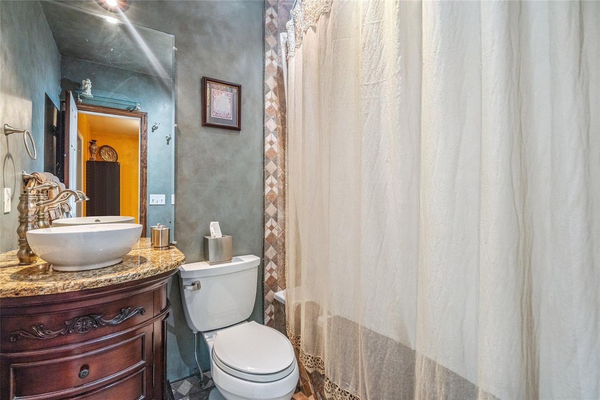 Bathroom, Interior