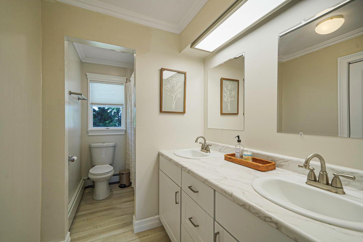 Bathroom, Dual Sink Vanities, Interior, Wood Texture Flooring