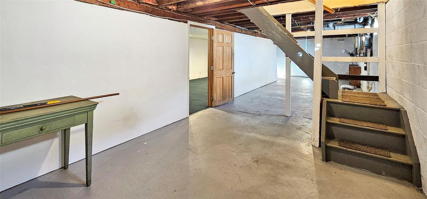 Interior, Wooden Beams