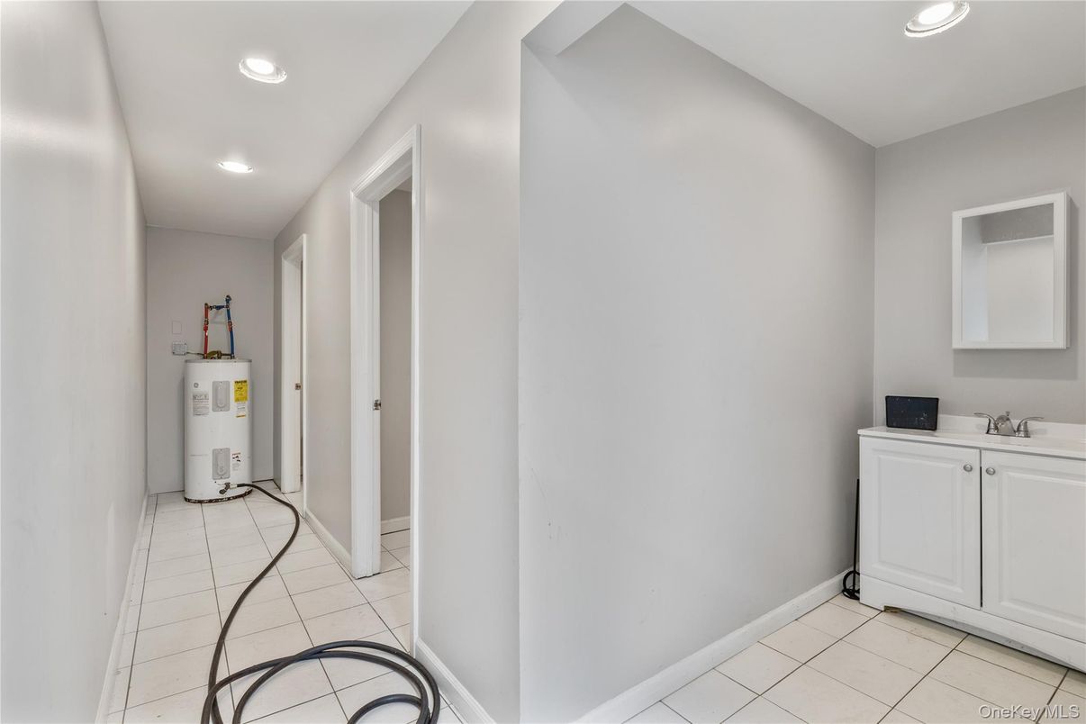 Interior, Recessed Lighting