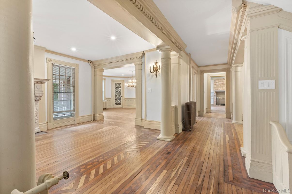 Chandelier, Interior, Recessed Lighting, Wood Texture Flooring