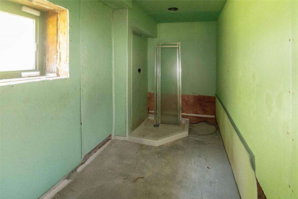 Bathroom, Empty room, Interior
