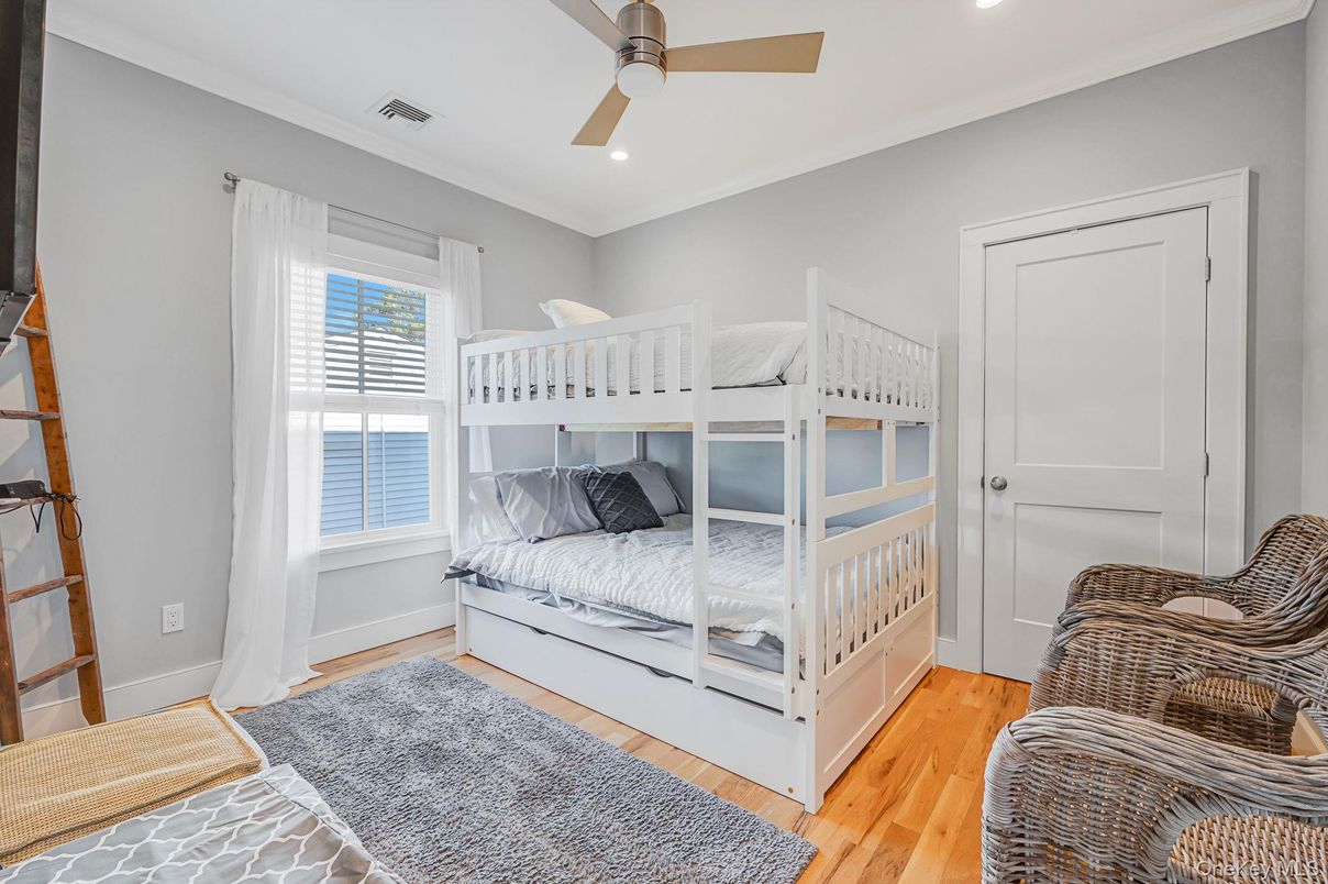Bedroom, Interior, Recessed Lighting, Water, Wood Texture Flooring