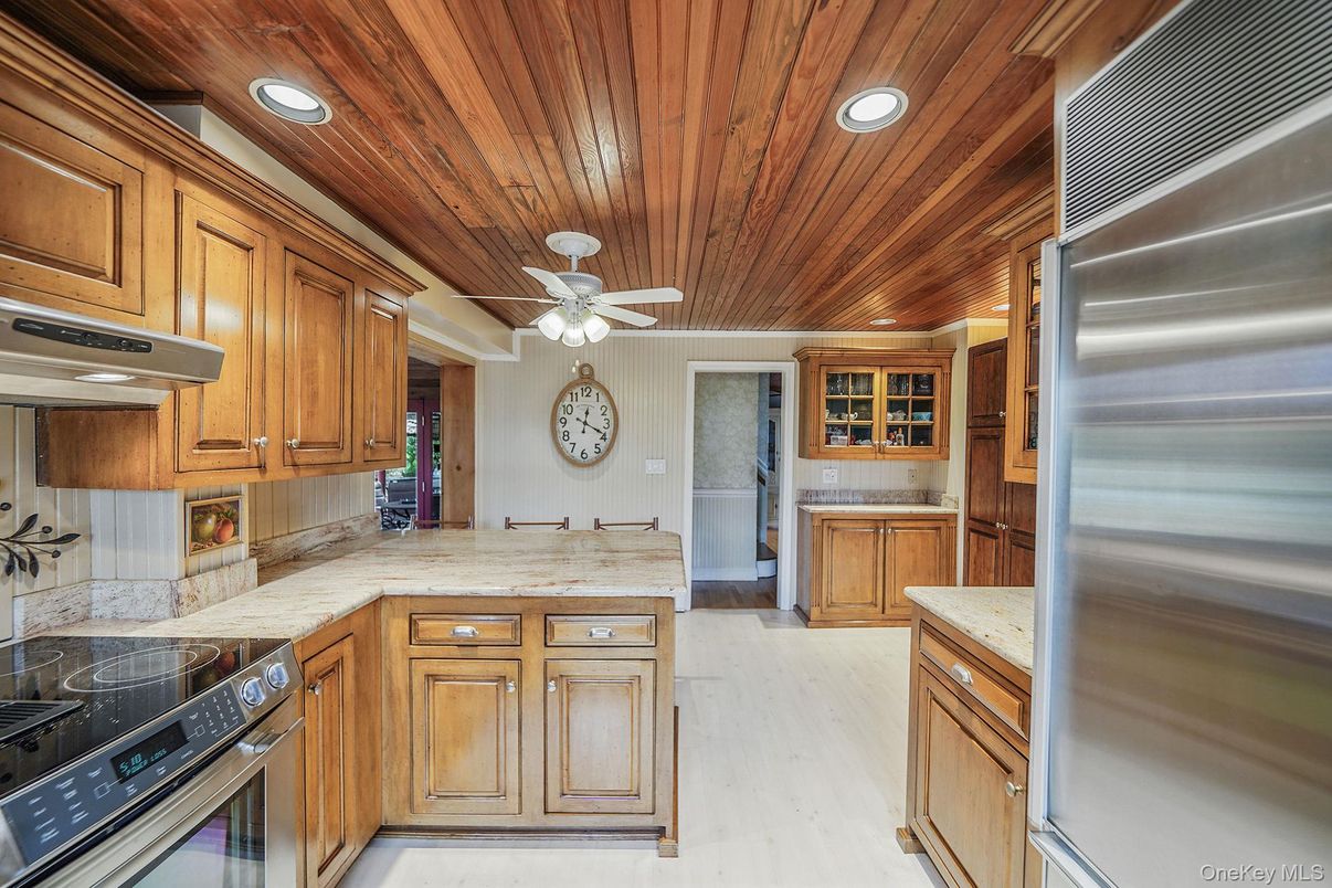 Interior, Kitchen, Recessed Lighting, Stainless Steel Appliances, Wooden Ceilings, Wood Texture Flooring