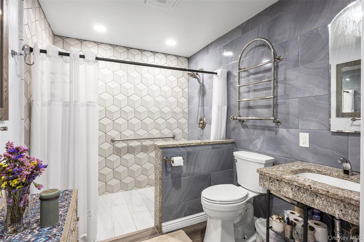 Bathroom, Interior, Recessed Lighting, Wood Texture Flooring