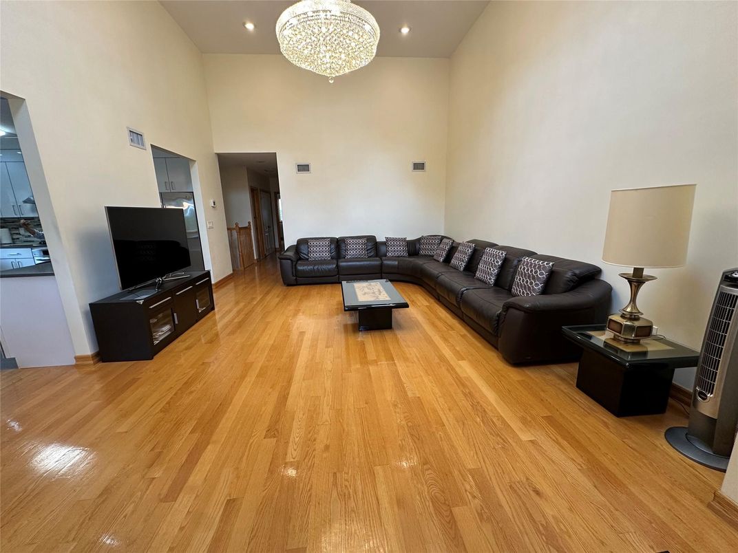 Chandelier, Interior, Living room, Recessed Lighting, Wood Texture Flooring