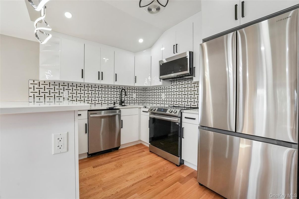 Interior, Kitchen, Recessed Lighting, Stainless Steel Appliances, Wood Texture Flooring