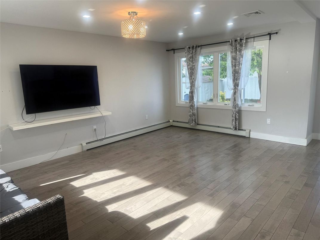 Chandelier, Empty room, Interior, Recessed Lighting, Wood Texture Flooring
