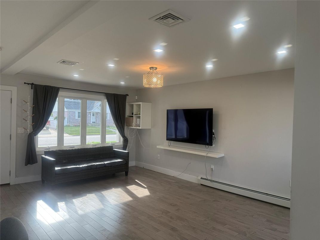 Chandelier, Interior, Recessed Lighting, Wood Texture Flooring