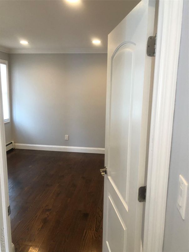 Elevator, Empty room, Interior, Recessed Lighting, Wood Texture Flooring