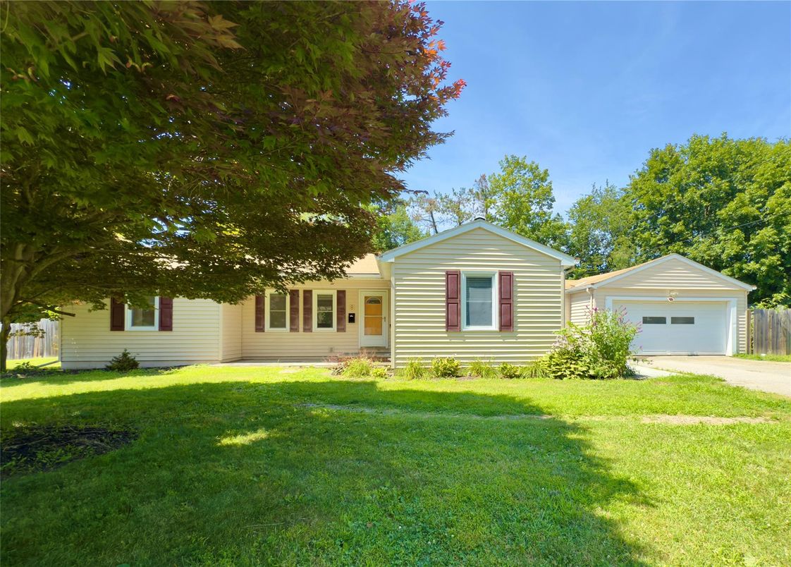 Backyard, Detached Garage, Exterior