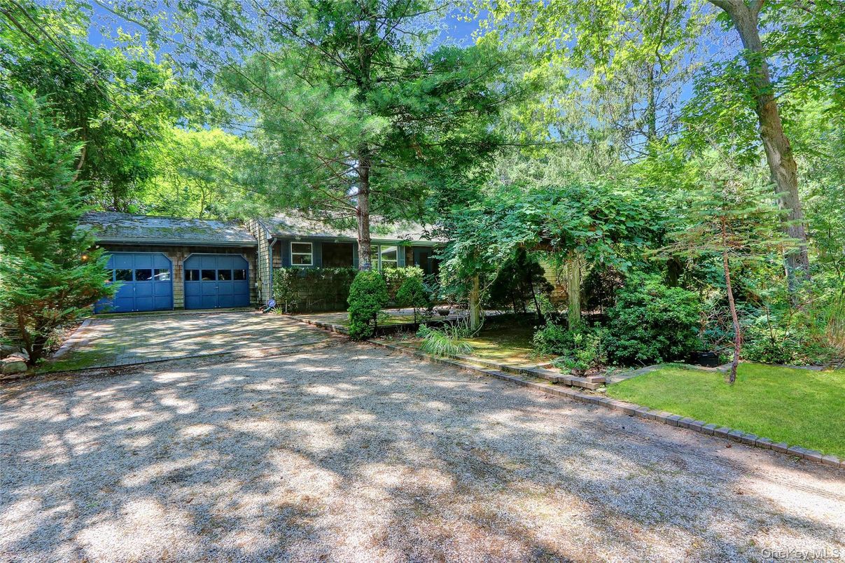 Detached Garage, Exterior