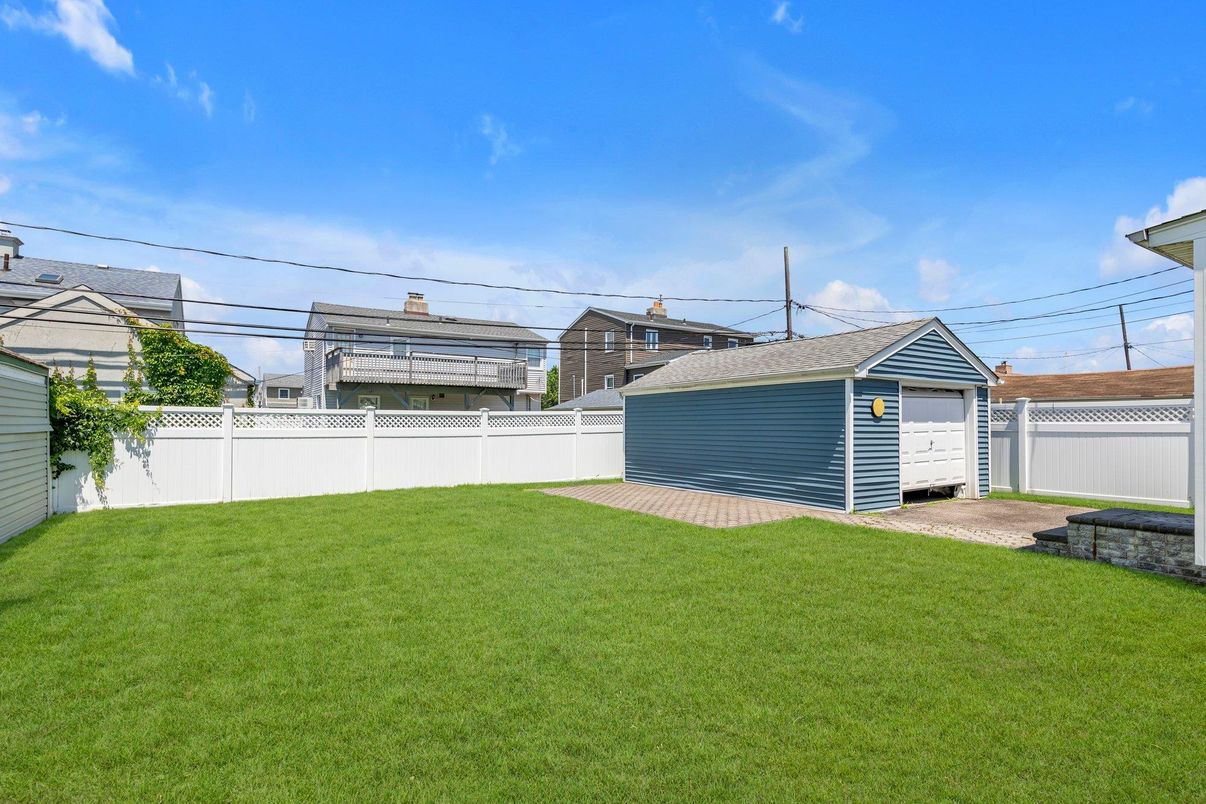 Backyard, Detached Garage, Exterior