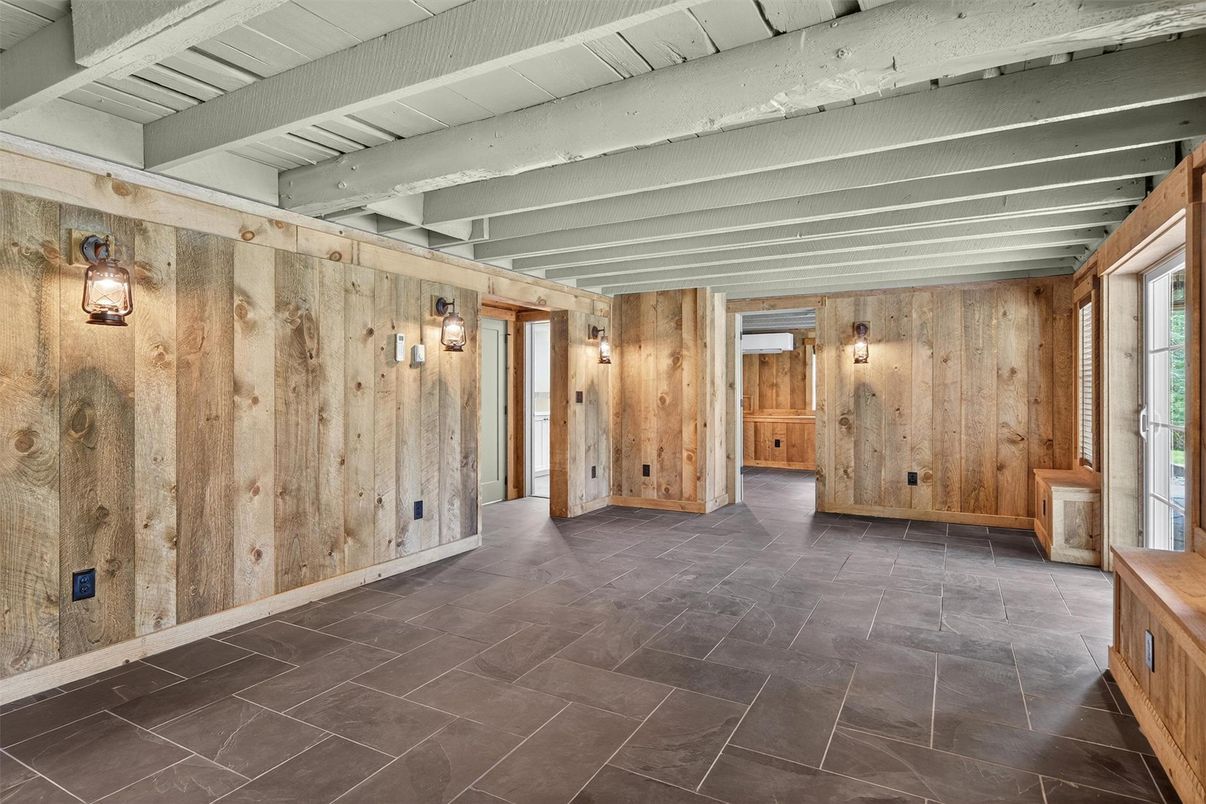 Empty room, Interior, Wooden Walls