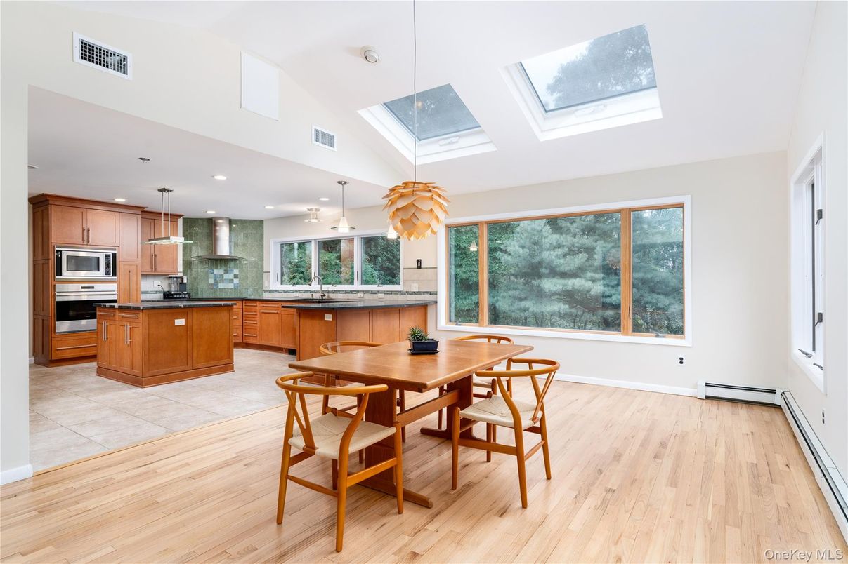 Dining room, Glass Ceilings, Interior, Kitchen, Pendant Lights, Recessed Lighting, Wood Texture Flooring