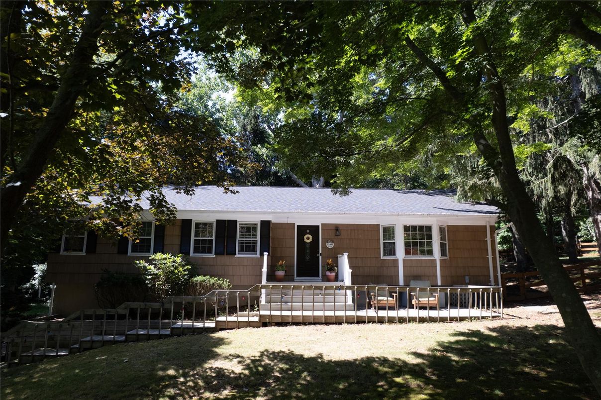 Backyard, Exterior, Facade, Cape Cod