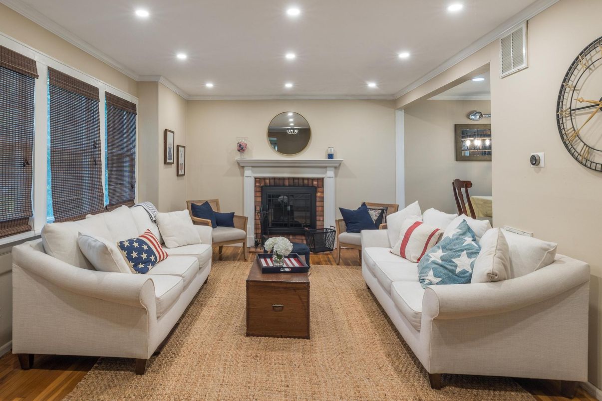 Fireplace, Interior, Living room, Recessed Lighting