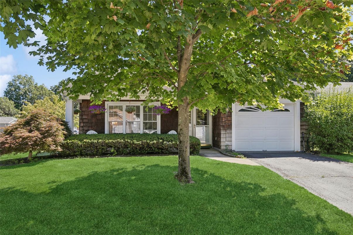 Attached, Backyard, Exterior, Facade, Ranch