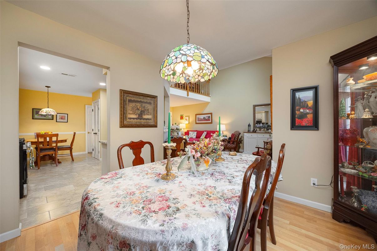 Dining room, Interior, Pendant Lights, Recessed Lighting, Wood Texture Flooring