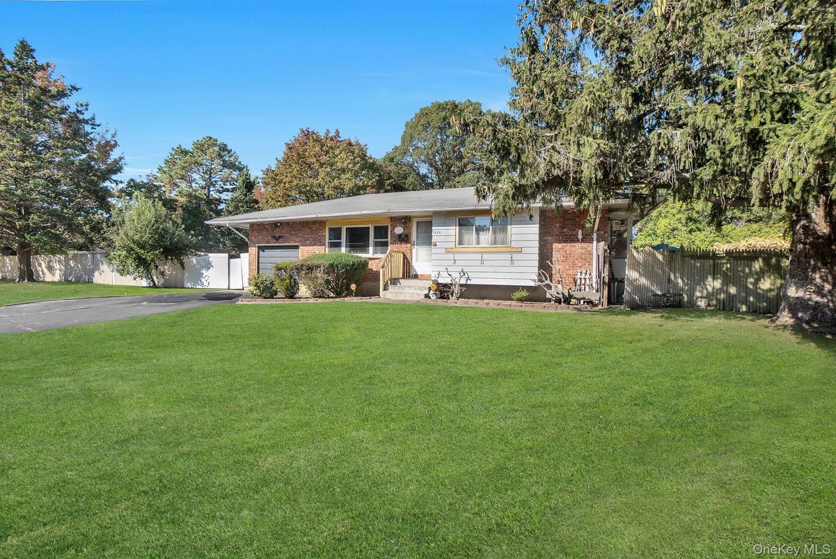 Attached, Backyard, Exterior, Facade, Brick Facade, None