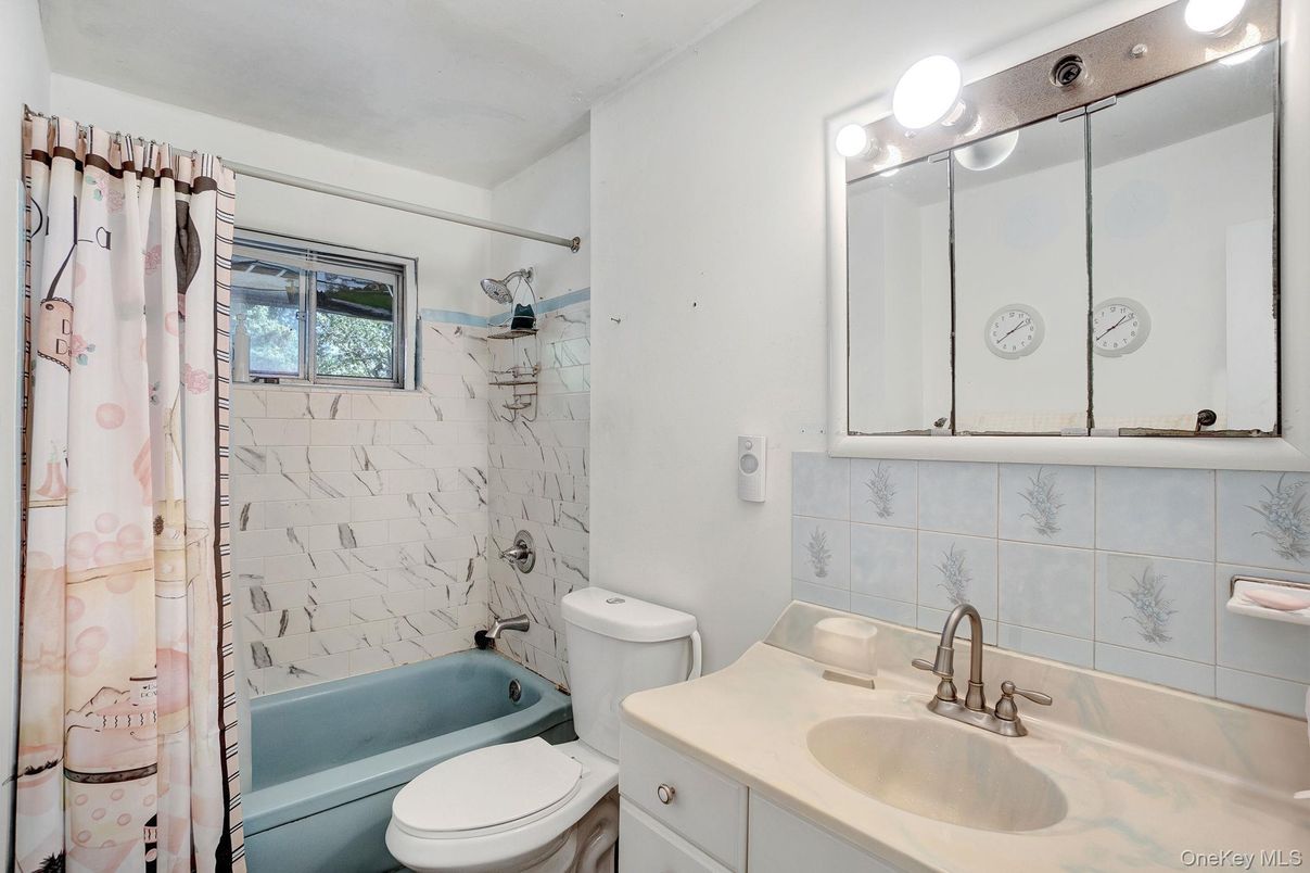 Bathroom, Interior, Marble Walls