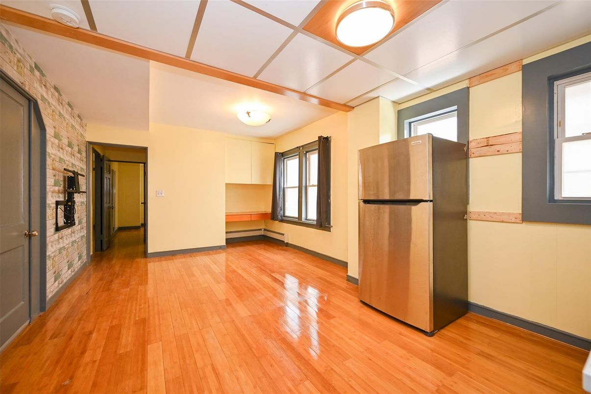 Empty room, Interior, Kitchen, Wood Texture Flooring