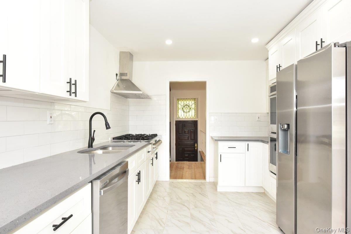 Interior, Kitchen, Marble, Recessed Lighting, Stainless Steel Appliances