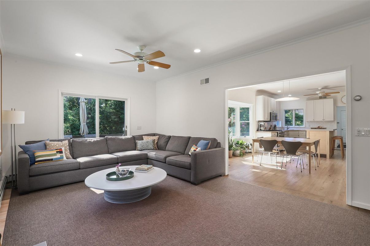 Dining room, Interior, Kitchen, Living room, Pendant Lights, Recessed Lighting, Wood Texture Flooring