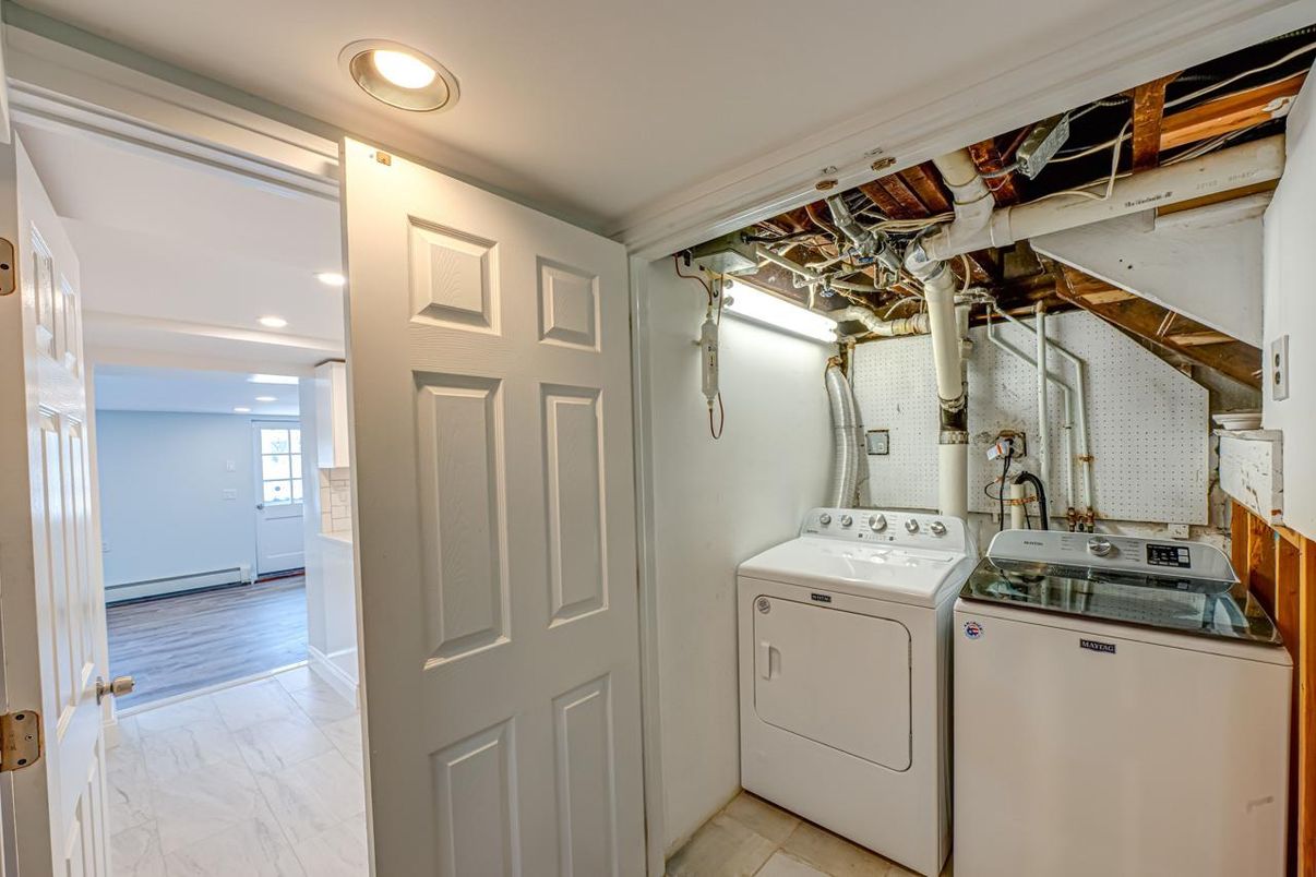 Interior, Marble, Recessed Lighting, Utility Closets, Washer