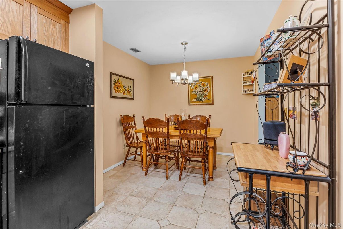 Chandelier, Dining room, Interior
