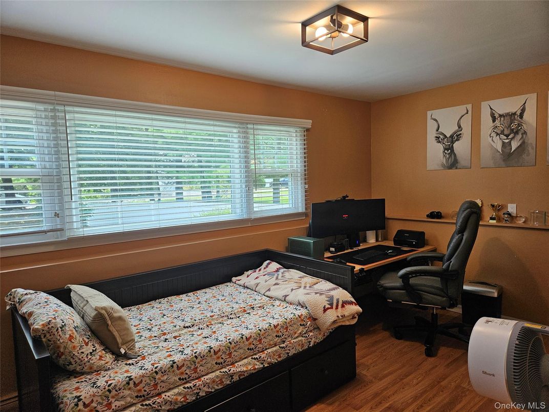 Bedroom, Home Office, Interior, Wood Texture Flooring
