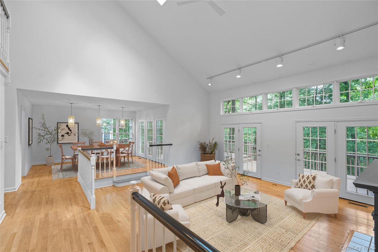 Dining room, Interior, Living room, Pendant Lights, Wood Texture Flooring