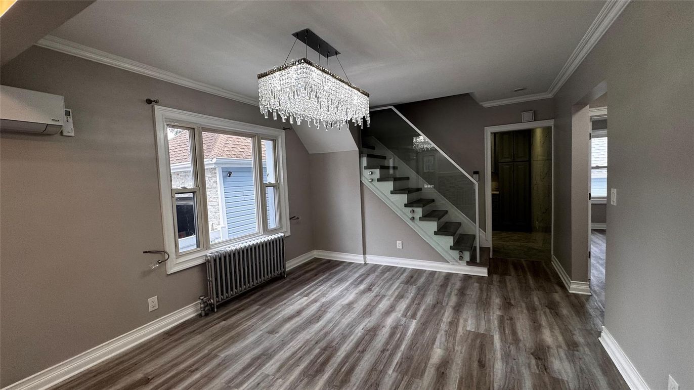 Chandelier, Empty room, Interior, Wood Texture Flooring
