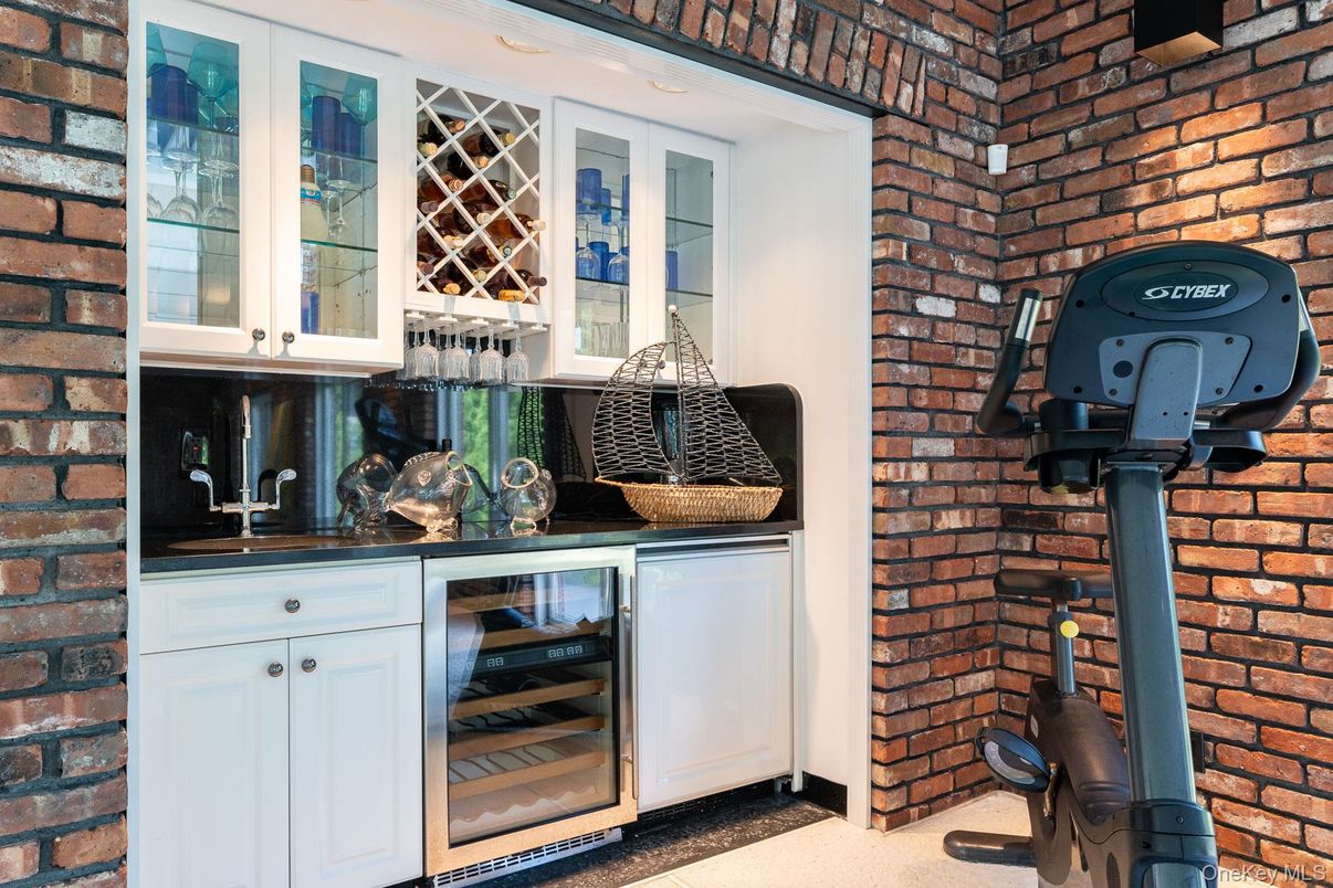 Exterior, Fitness Equipment